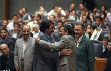 علیرضا افتخاری از تبعاتِ در آغوش گرفتنِ احمدی نژاد می گوید: طناب خریدم که خودکشی کنم!